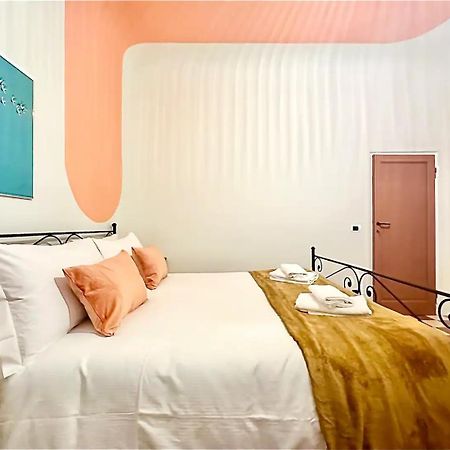 Raffaelli Rooms Travel Florence Close San Frediano Exterior photo
