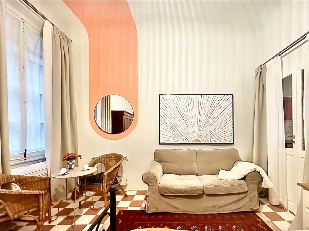 Raffaelli Rooms Travel Florence Close San Frediano Exterior photo