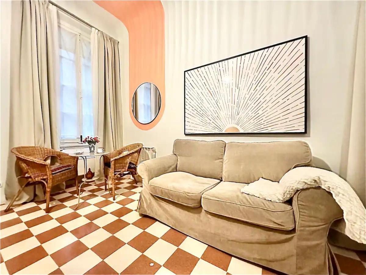 Raffaelli Rooms Travel Florence Close San Frediano Exterior photo